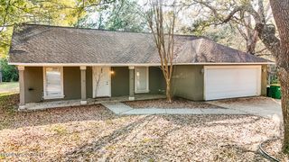 7117 Oakhurst Drive, Ocean Springs, MS 39564