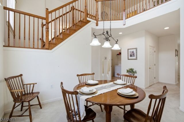6 Delaware Crossing, Franklin Twp., NJ 08873