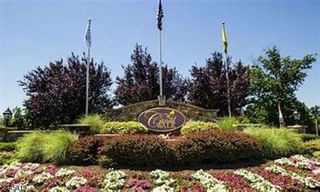 6 Delaware Crossing, Franklin Twp., NJ 08873