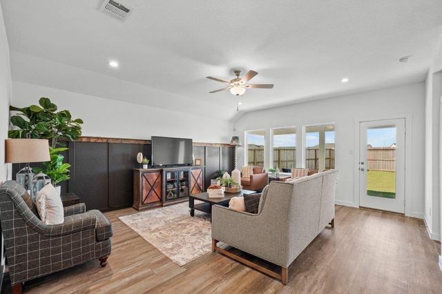 4006 Sterling Springs Lane, League City, TX 77573