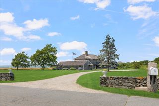 61 Bailey's Ledge Road, Little Compton, RI 02837