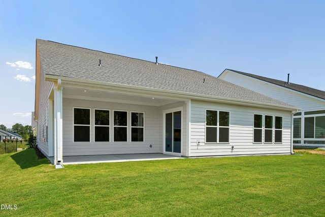 121 Dunton Street, Holly Springs, NC 27540