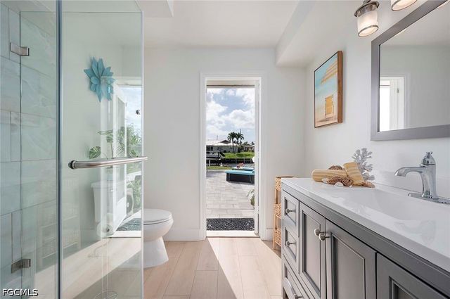 1432 Wellington CT, Cape Coral, FL 33904