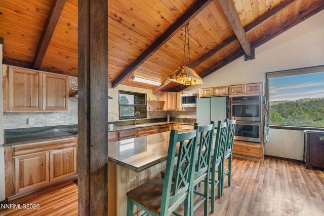 21845 Adobe Road, Reno, NV 89521