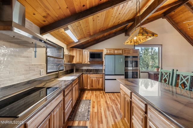 21845 Adobe Road, Reno, NV 89521