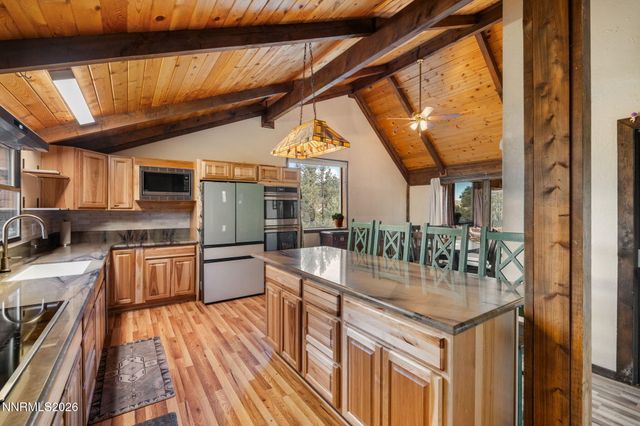 21845 Adobe Road, Reno, NV 89521