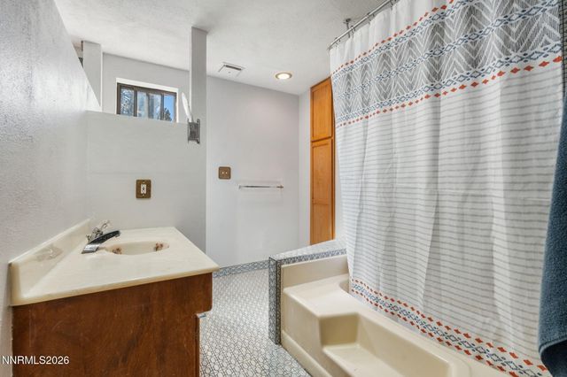 21845 Adobe Road, Reno, NV 89521