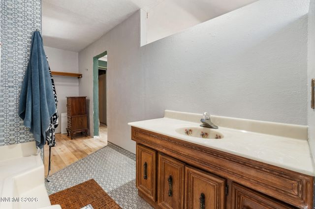 21845 Adobe Road, Reno, NV 89521