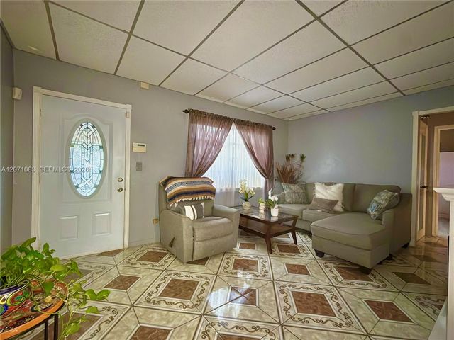 12550 NW 1st Avenue, North Miami, FL 33168