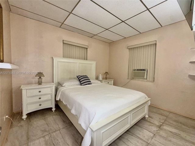 12550 NW 1st Avenue, North Miami, FL 33168