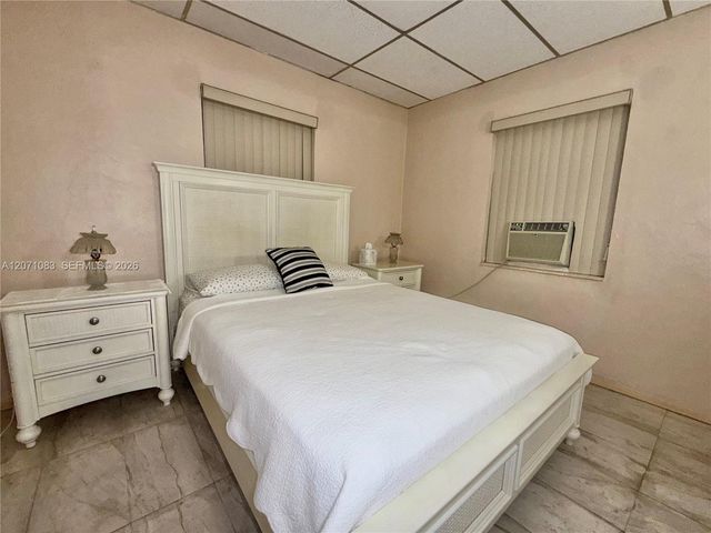 12550 NW 1st Avenue, North Miami, FL 33168