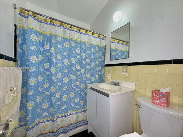12550 NW 1st Avenue, North Miami, FL 33168