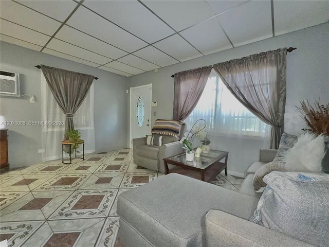 12550 NW 1st Avenue, North Miami, FL 33168