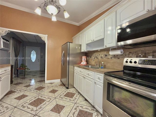 12550 NW 1st Avenue, North Miami, FL 33168