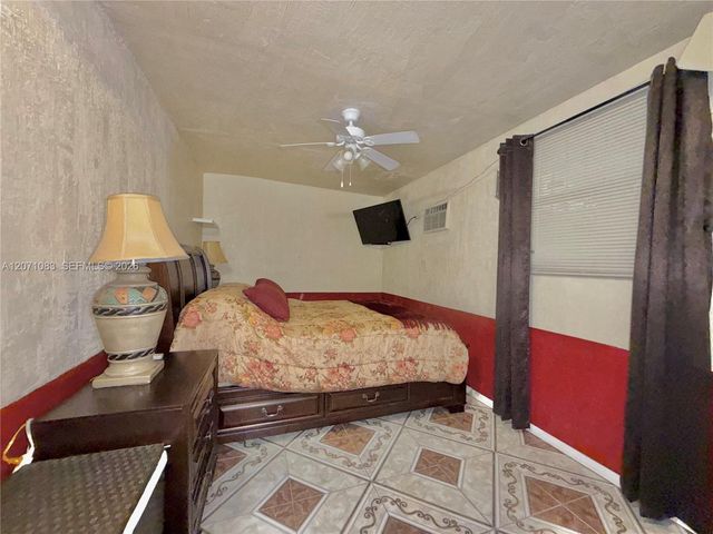 12550 NW 1st Avenue, North Miami, FL 33168