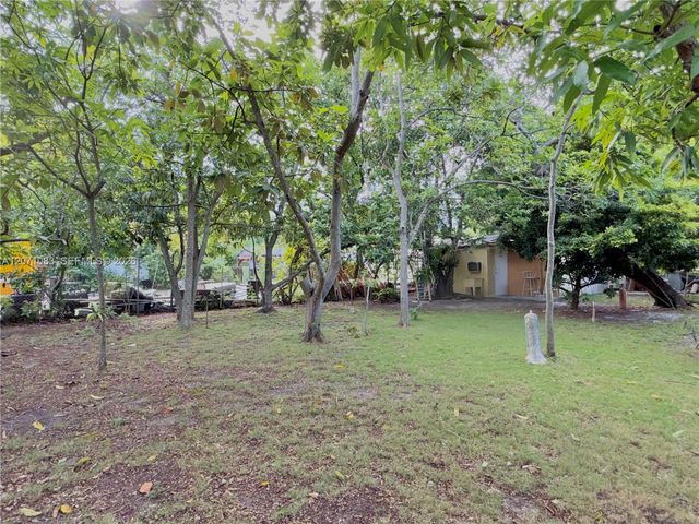 12550 NW 1st Avenue, North Miami, FL 33168