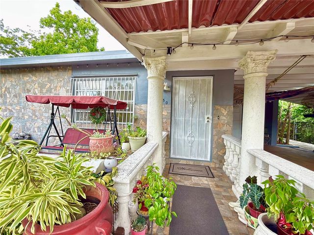 12550 NW 1st Avenue, North Miami, FL 33168