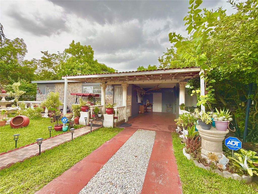 12550 NW 1st Avenue, North Miami, FL 33168