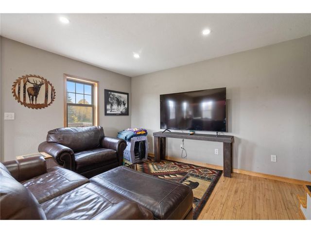 4202 E Zachau Road, Superior, WI 54880