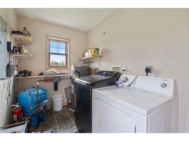 4202 E Zachau Road, Superior, WI 54880