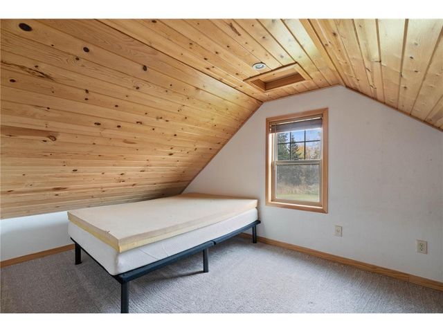 4202 E Zachau Road, Superior, WI 54880