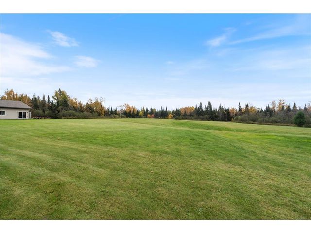 4202 E Zachau Road, Superior, WI 54880