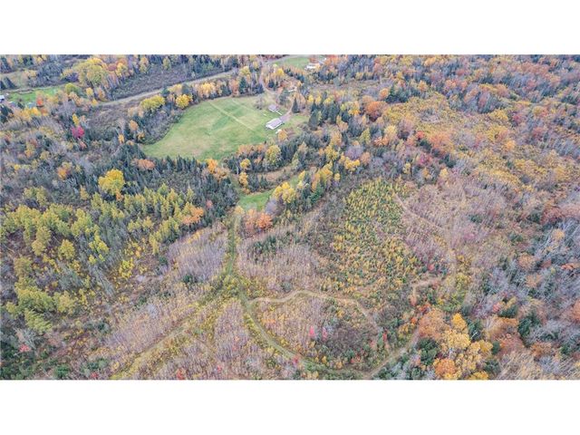 4202 E Zachau Road, Superior, WI 54880