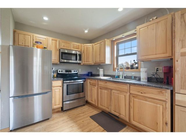 4202 E Zachau Road, Superior, WI 54880