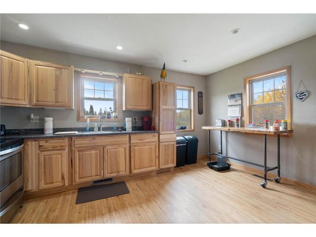 4202 E Zachau Road, Superior, WI 54880