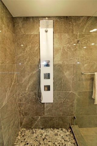 8172 SW 163rd Ct, Miami, FL 33193