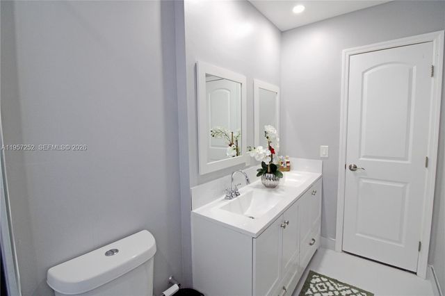 8172 SW 163rd Ct, Miami, FL 33193