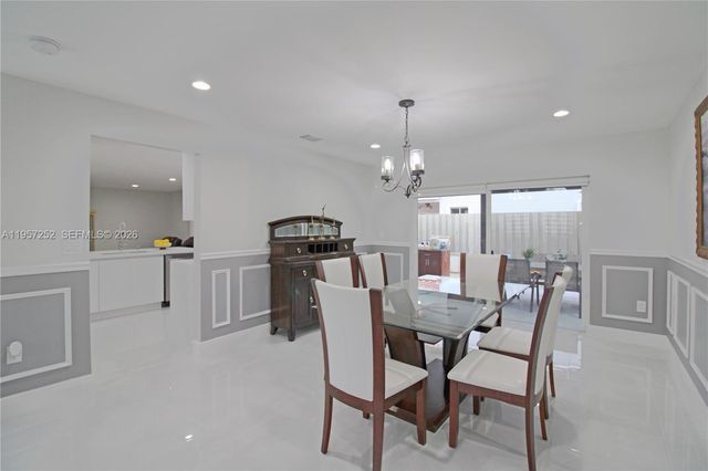 8172 SW 163rd Ct, Miami, FL 33193