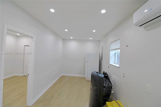 8172 SW 163rd Ct, Miami, FL 33193