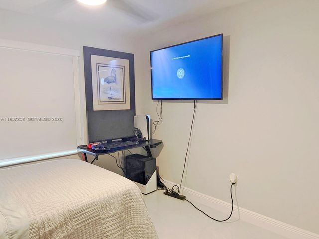 8172 SW 163rd Ct, Miami, FL 33193