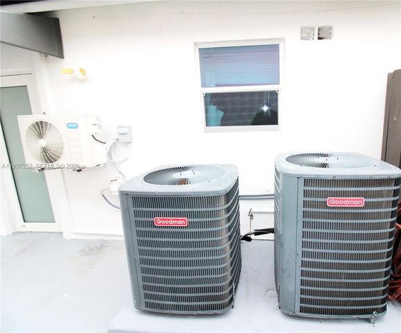 8172 SW 163rd Ct, Miami, FL 33193