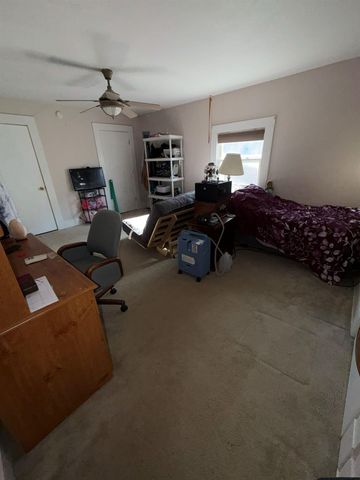 710 E 14th Ave, Winfield, KS 67156