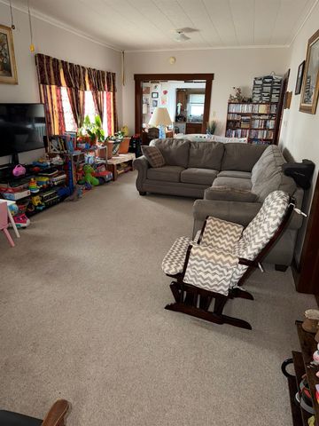 710 E 14th Ave, Winfield, KS 67156