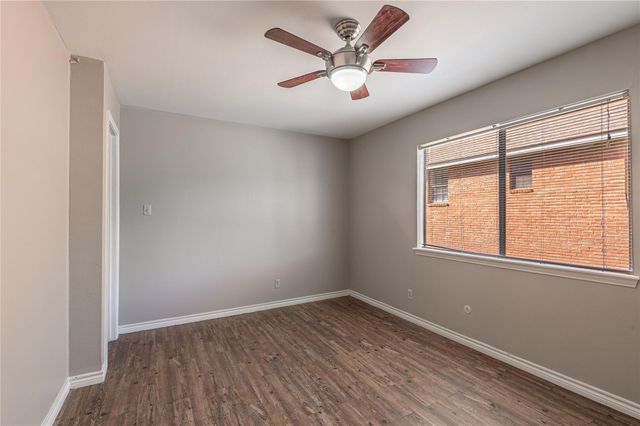 2404 Sycamore Avenue A-4, Huntsville, TX 77340