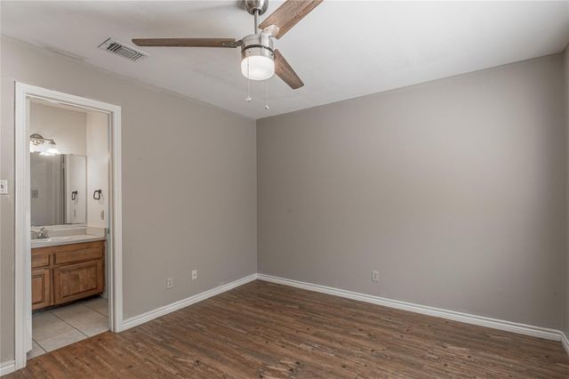 2404 Sycamore Avenue A-4, Huntsville, TX 77340