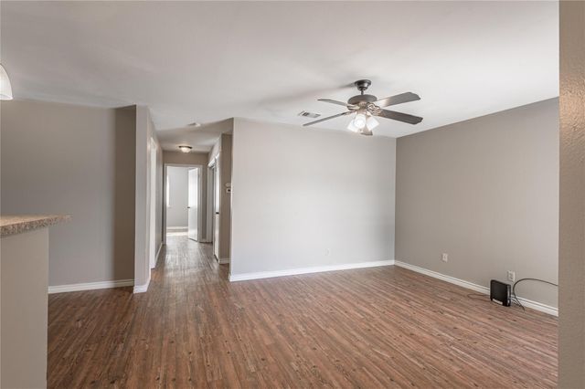 2404 Sycamore Avenue A-4, Huntsville, TX 77340