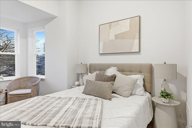 820 13TH ST NE, Washington, DC 20002