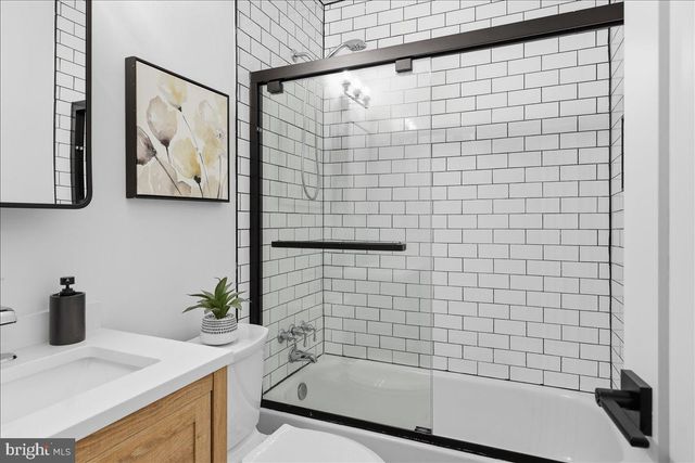 820 13TH ST NE, Washington, DC 20002