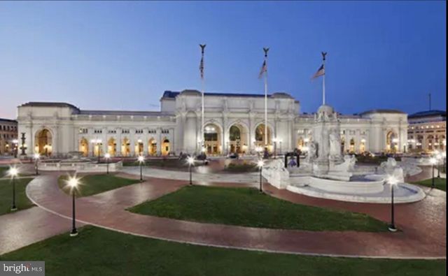 820 13TH ST NE, Washington, DC 20002