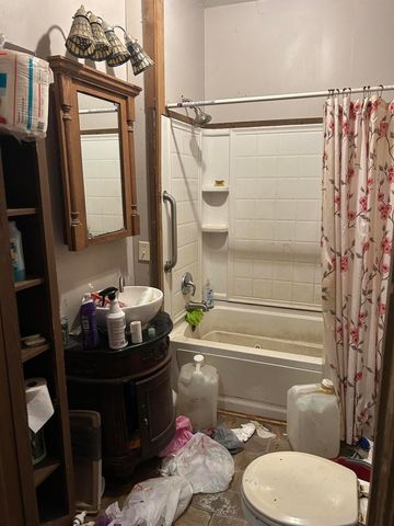 7 Neptune Ln, Lumberton, MS 39455