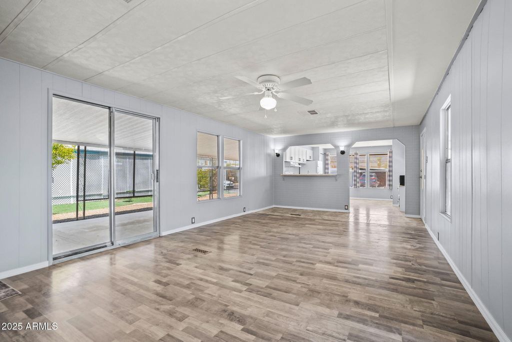 120 N VAL VISTA Drive 202, Mesa, AZ 85213