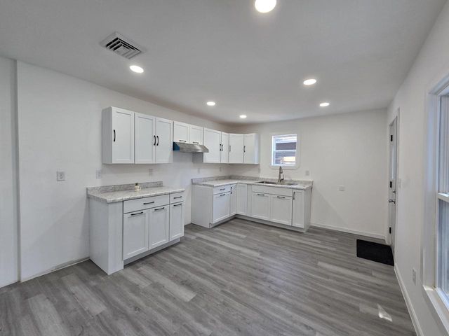 5722 36th AVENUE, Kenosha, WI 53144