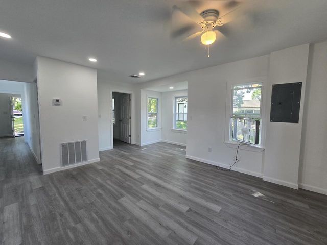 5722 36th AVENUE, Kenosha, WI 53144