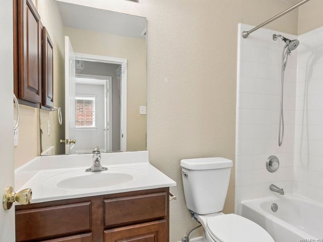 126 Lindseys Cove, San Antonio, TX 78258