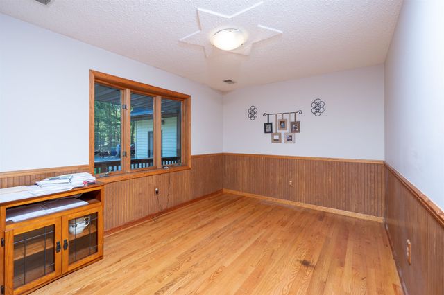 2554 S Fordney Road, Hemlock, MI 48626