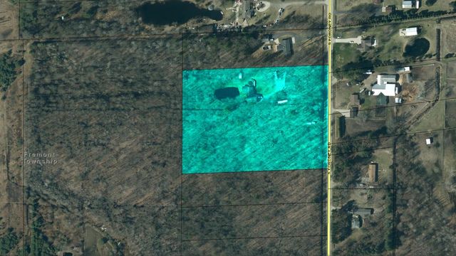 2554 S Fordney Road, Hemlock, MI 48626